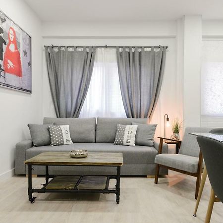 Charming Puerta De Toledo Apartment Madrid Exterior photo